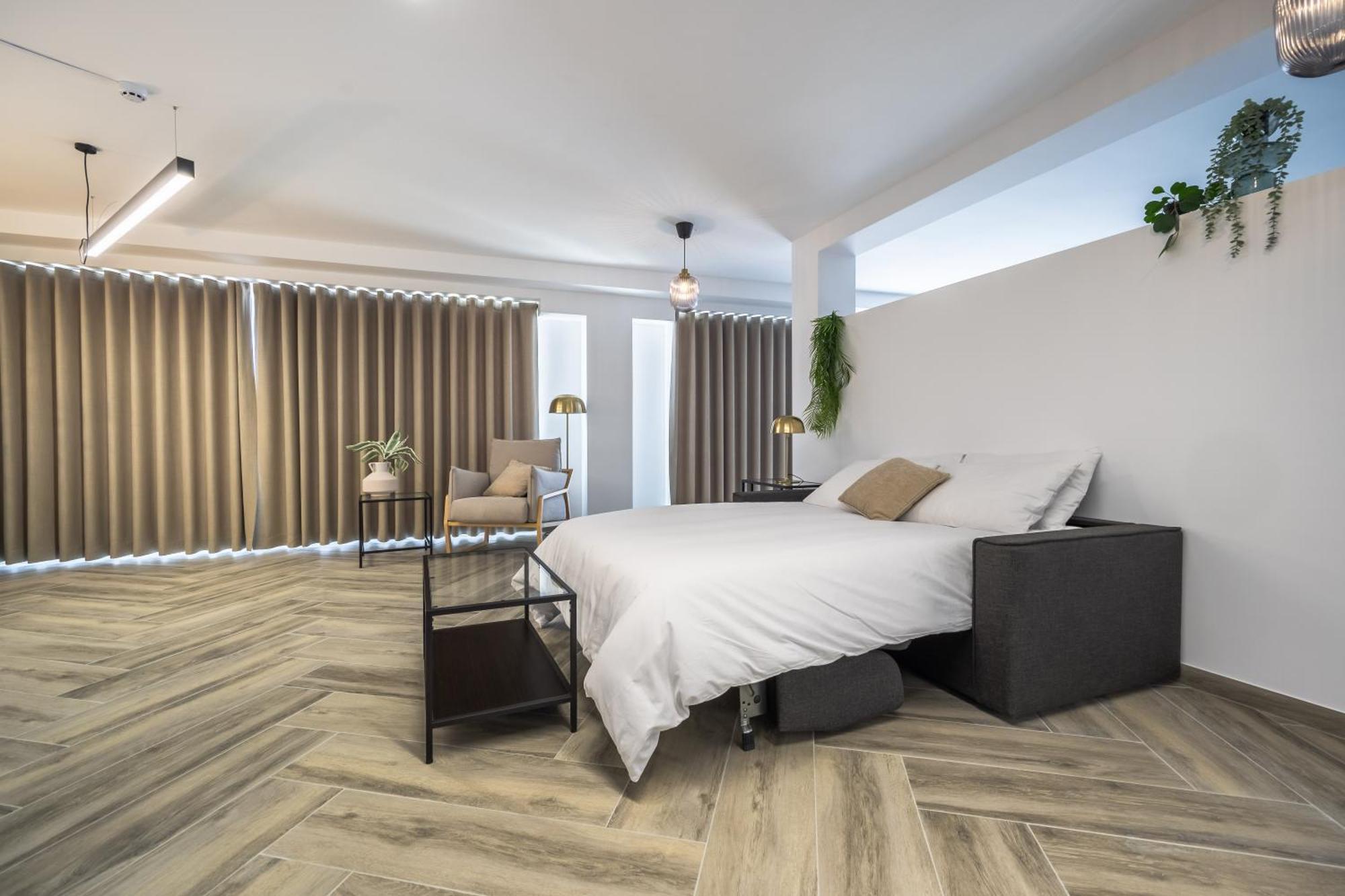 The Cube - Designer Finished By Sf Homes *